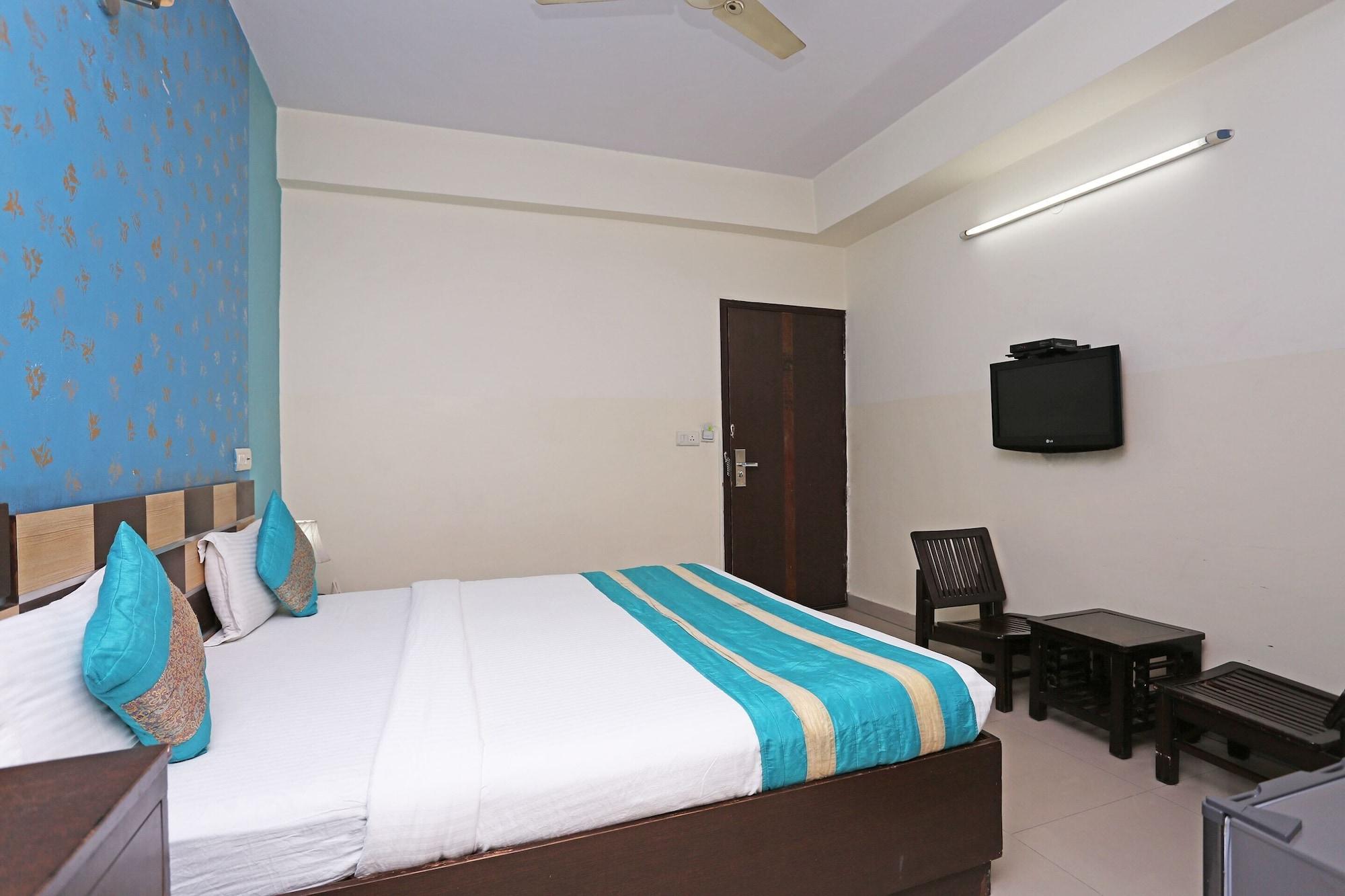 Hotel Airport City Нью-Дели Экстерьер фото