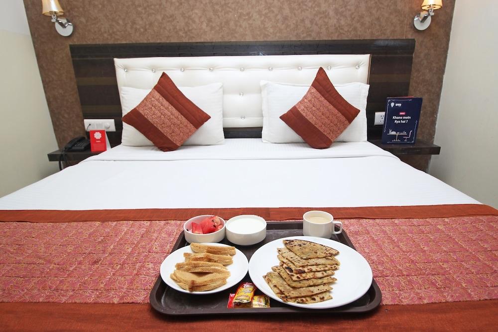 Hotel Airport City Нью-Дели Экстерьер фото
