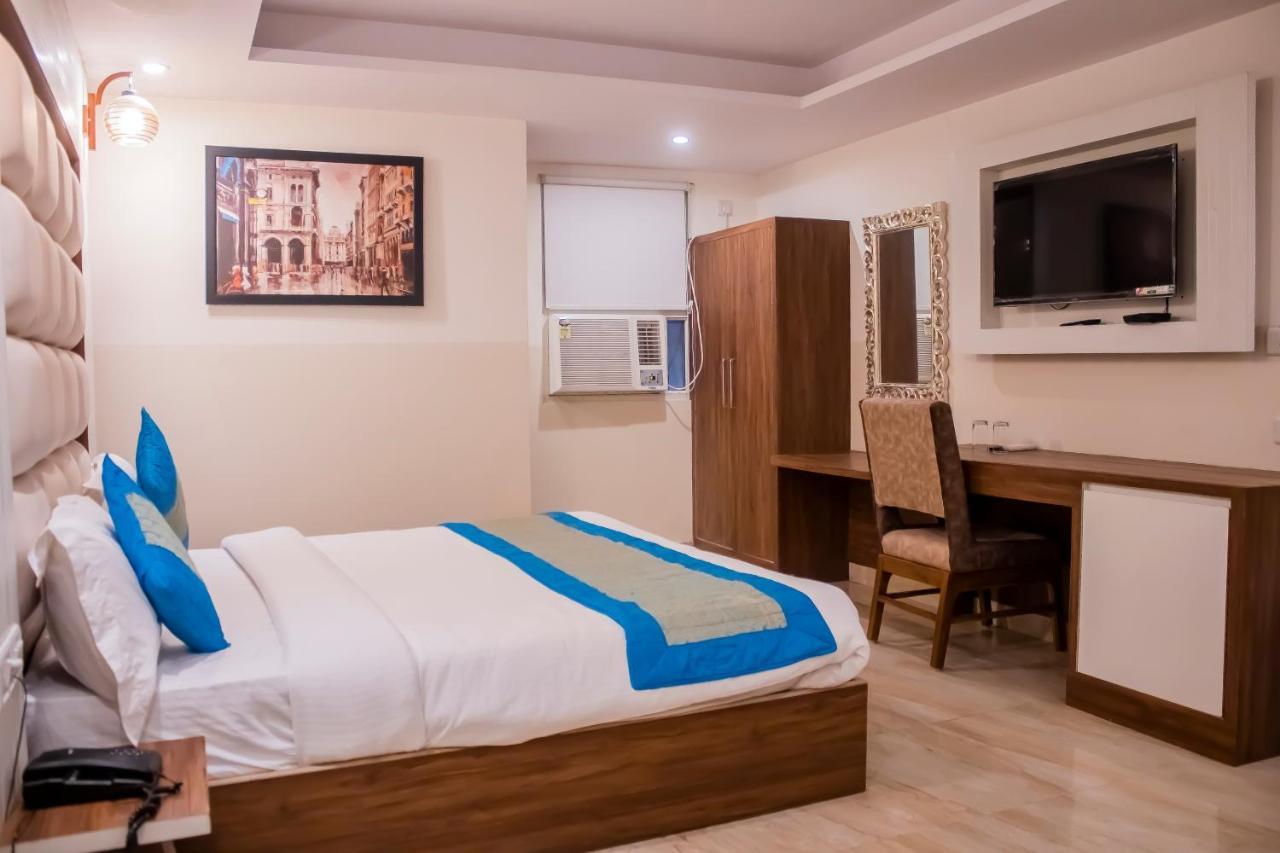 Hotel Airport City Нью-Дели Экстерьер фото