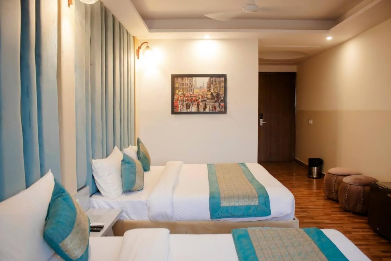 Hotel Airport City Нью-Дели Экстерьер фото